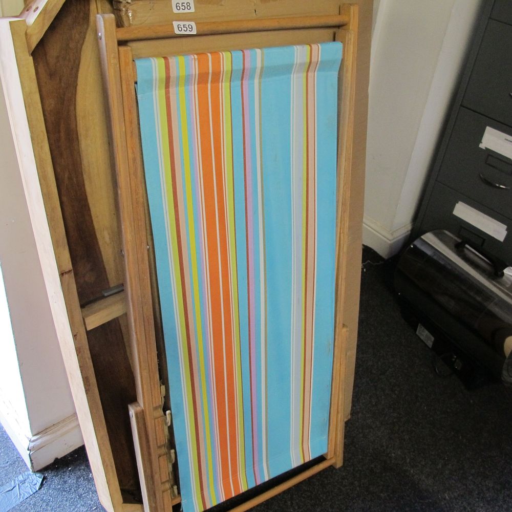 Lot 659: Stripy deckchair