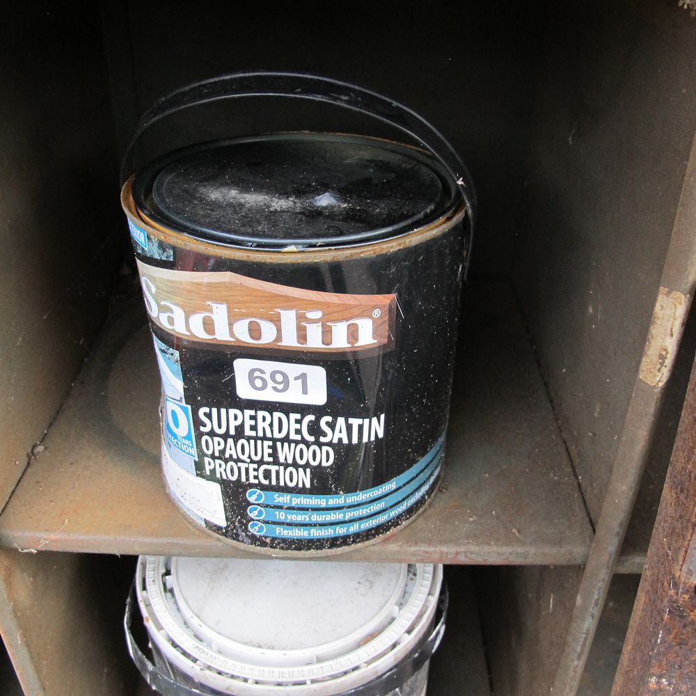 Lot 691: wood stain