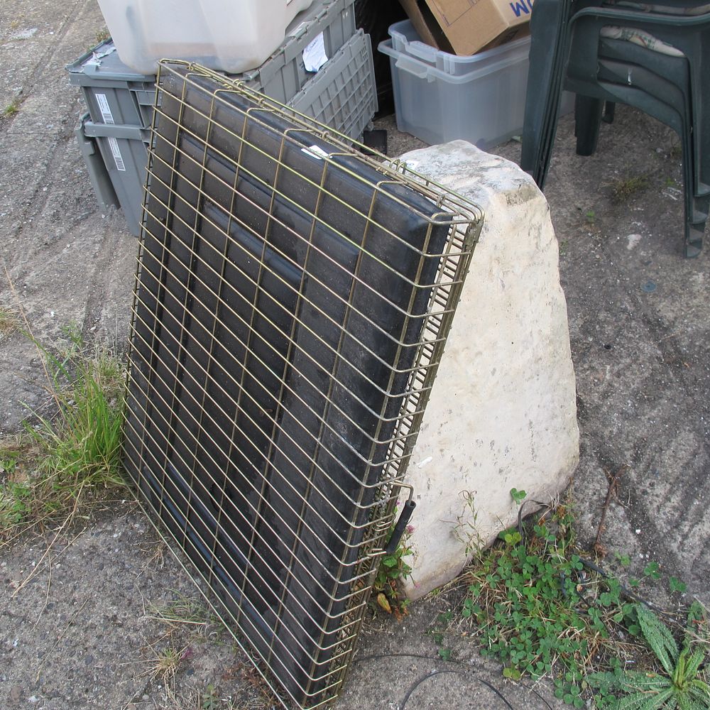 Lot 777: Pet crate