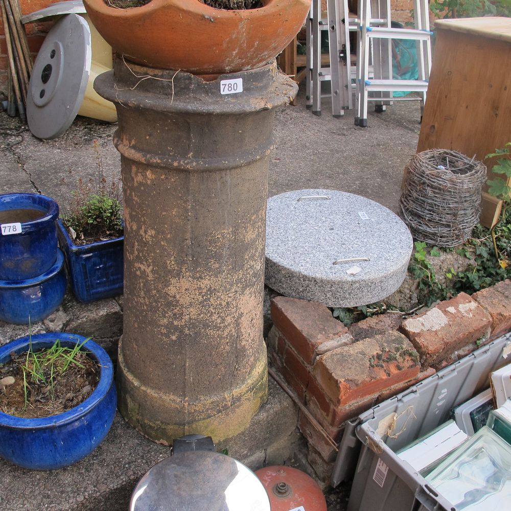 Lot 780: vintage chimney pot