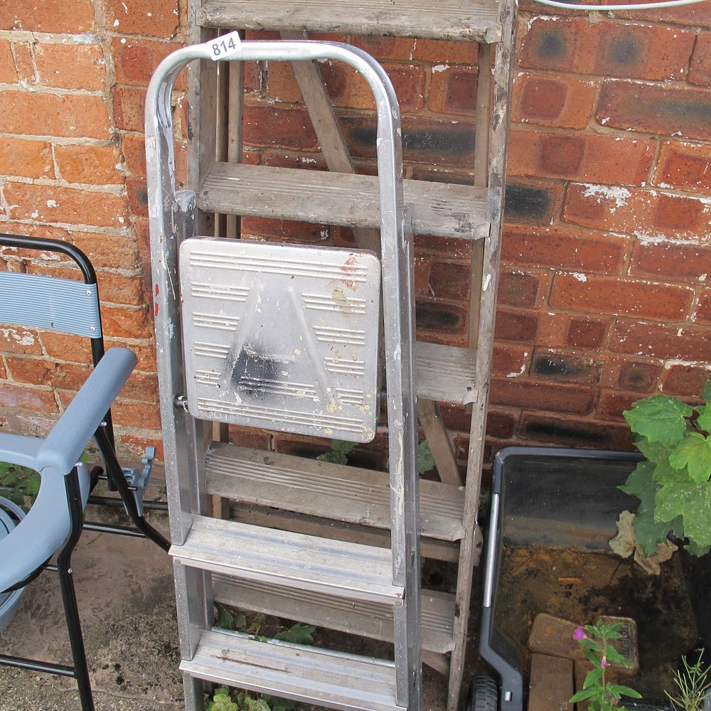 Lot 814: ladders