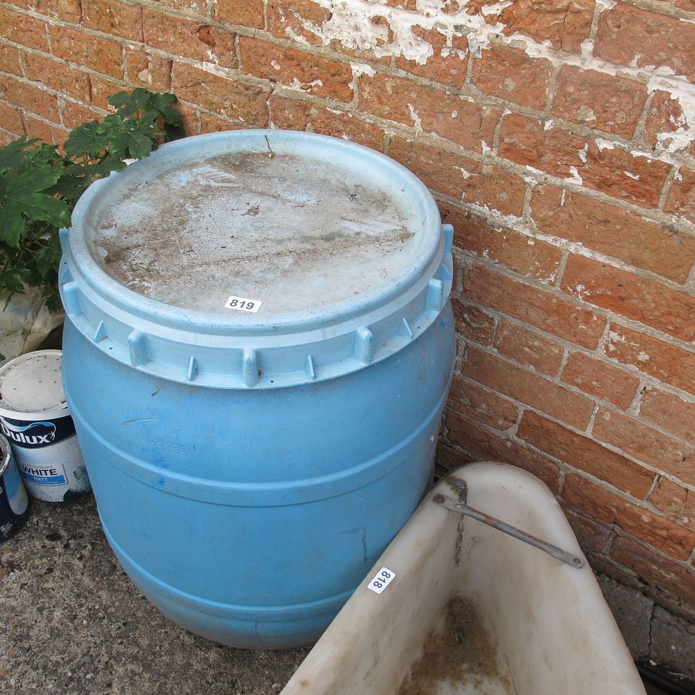 Lot 819: large horse feed container