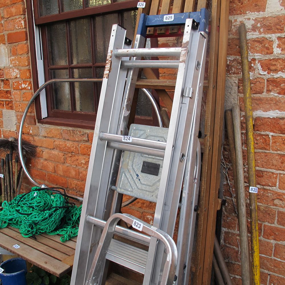 Lot 824: good set of ladders