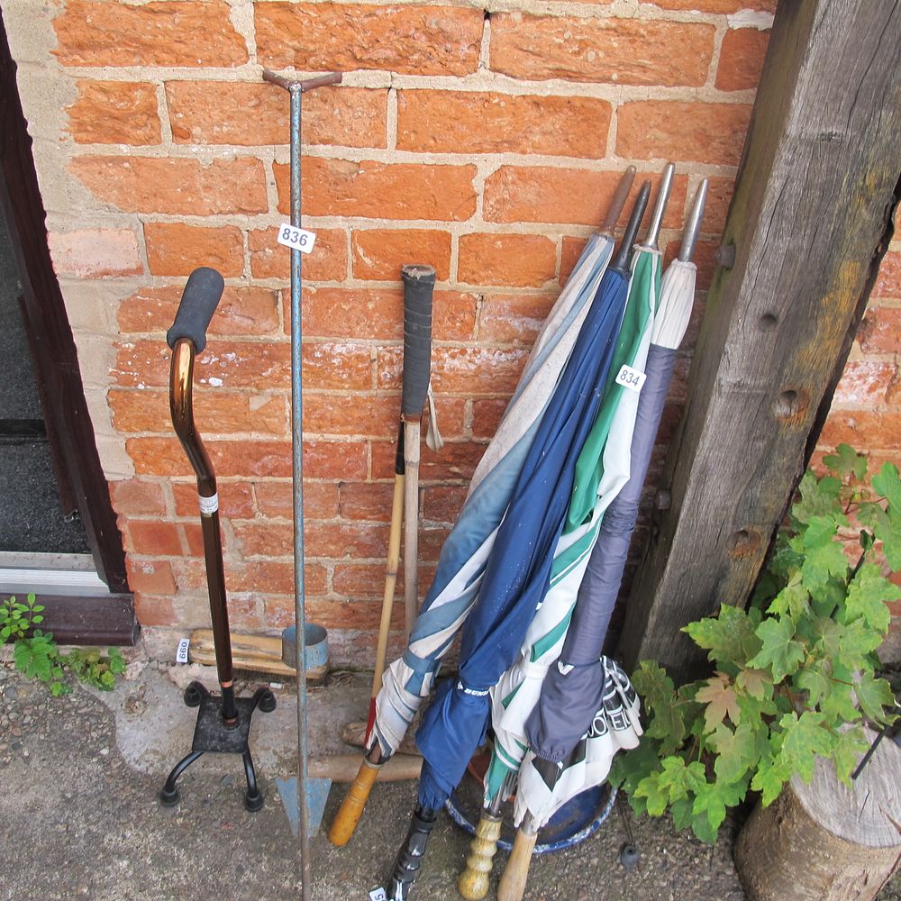 Lot 836: metal fishing rod holder, or actually to put...