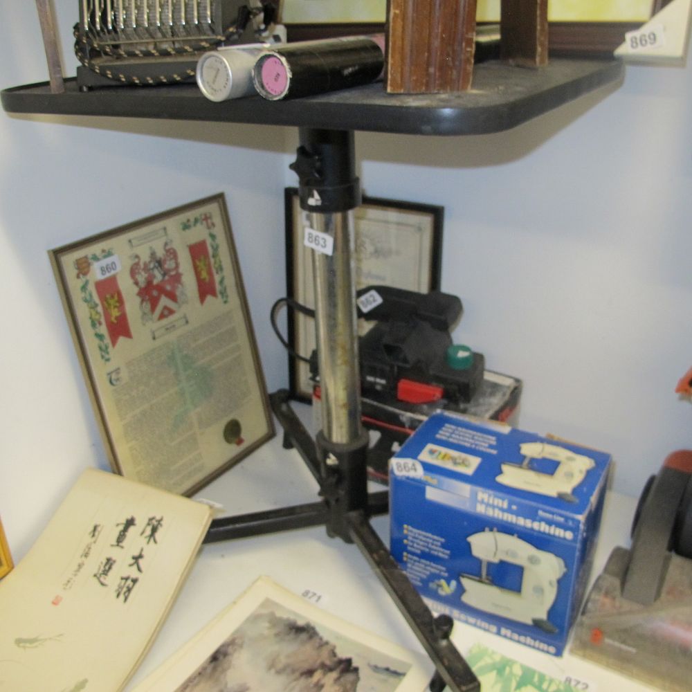 Lot 863: solid metal projector stand