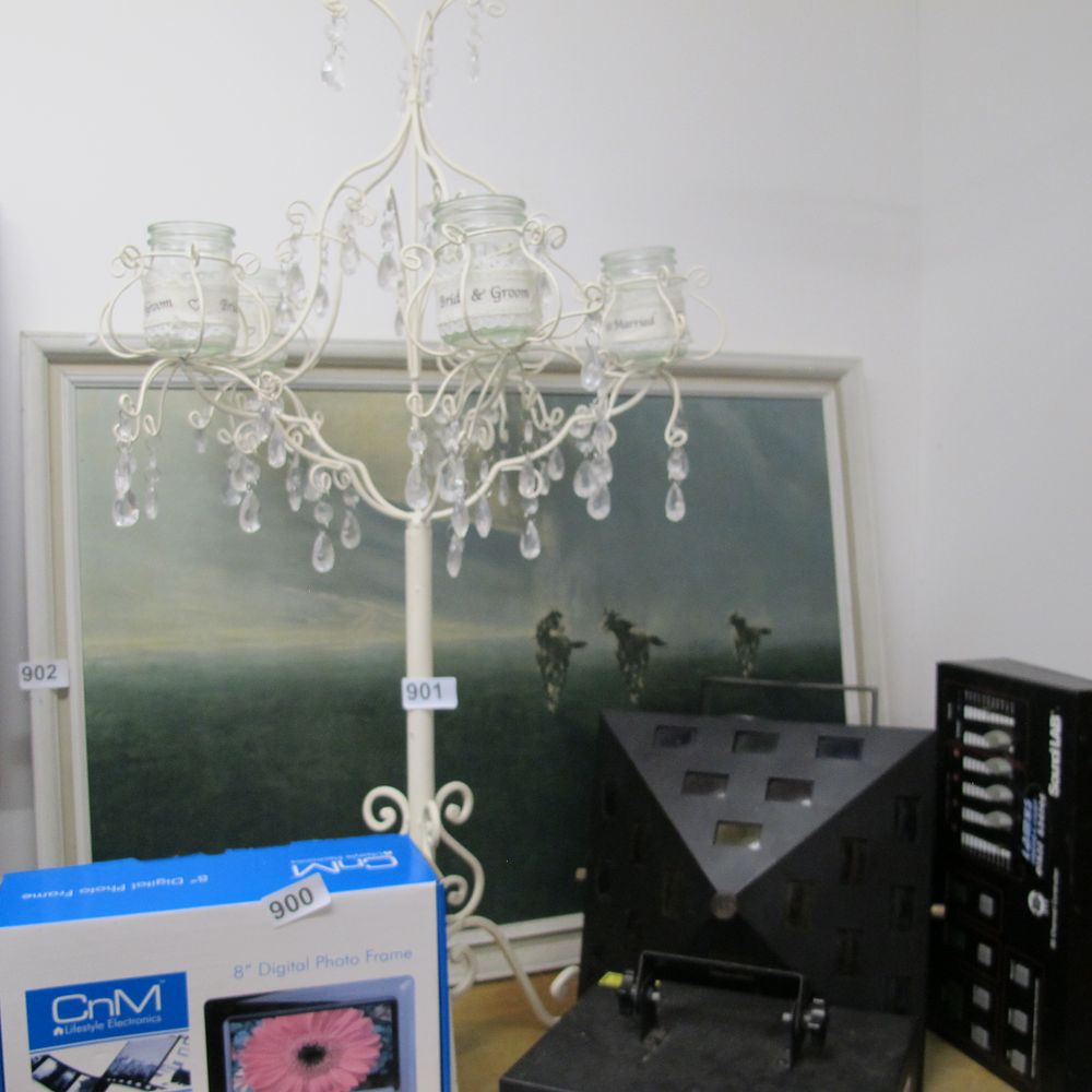 Lot 901: table centre piece candle holder