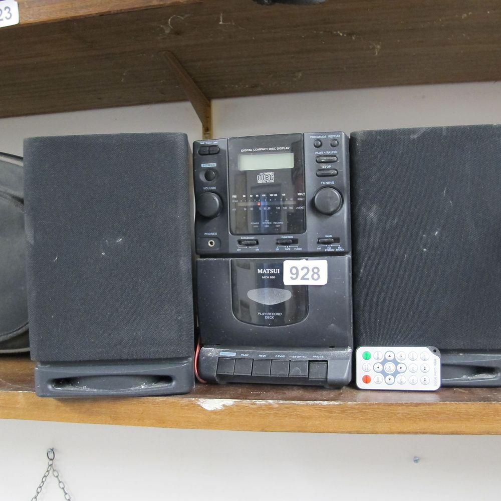 Lot 928: micro hifi