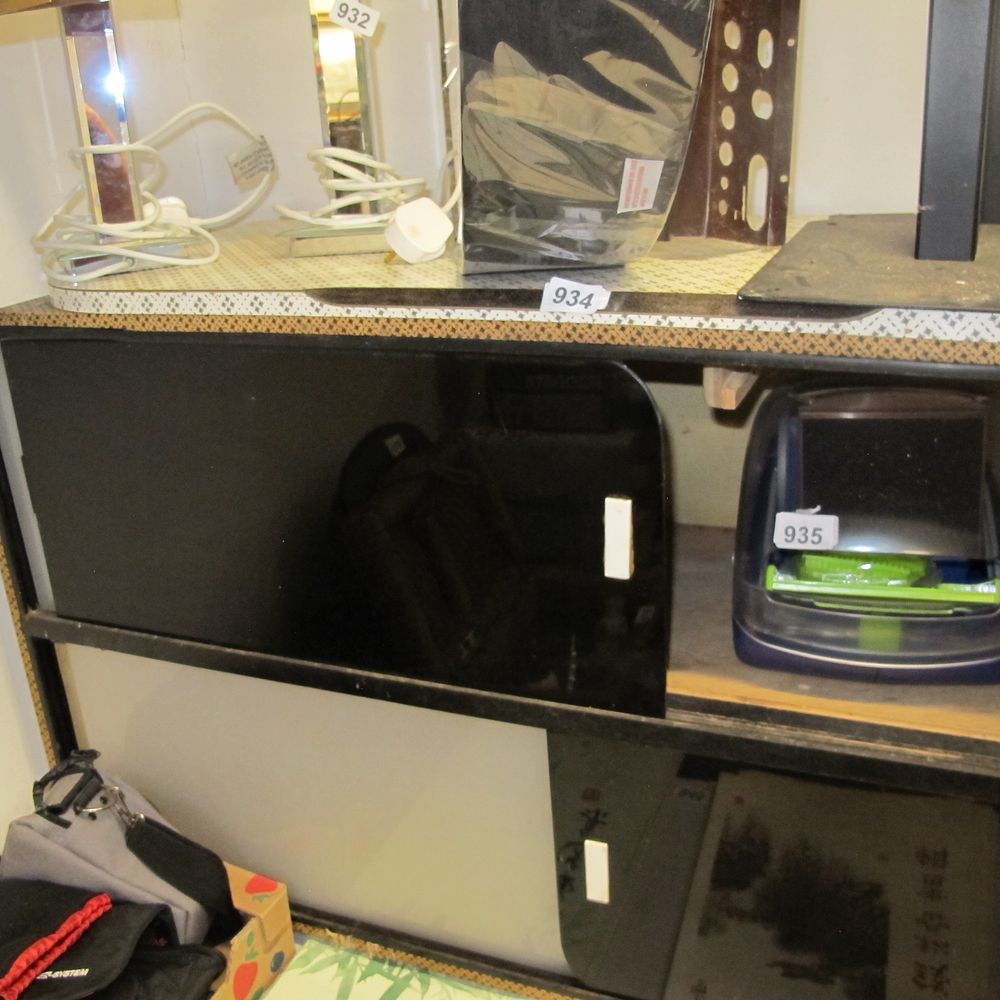 Lot 934: retro 1950s cabinet