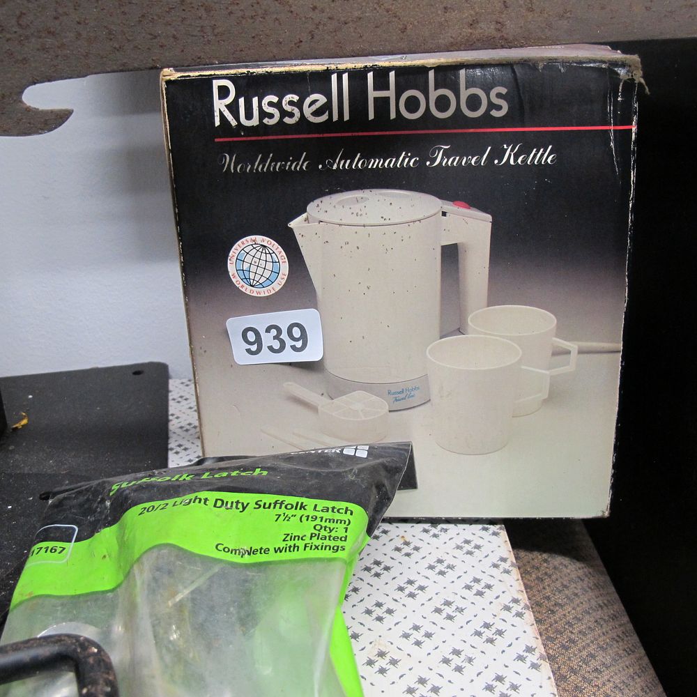 Lot 939: travel kettle