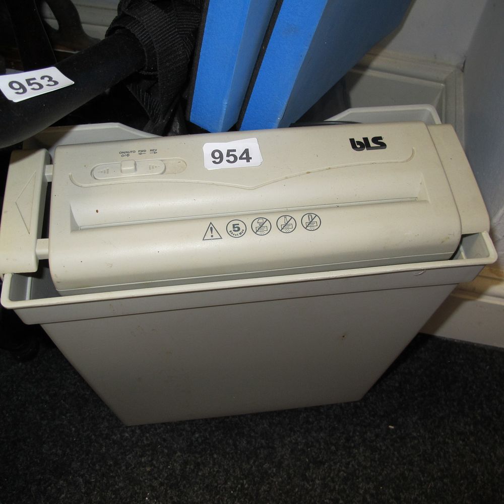 Lot 954: shredder