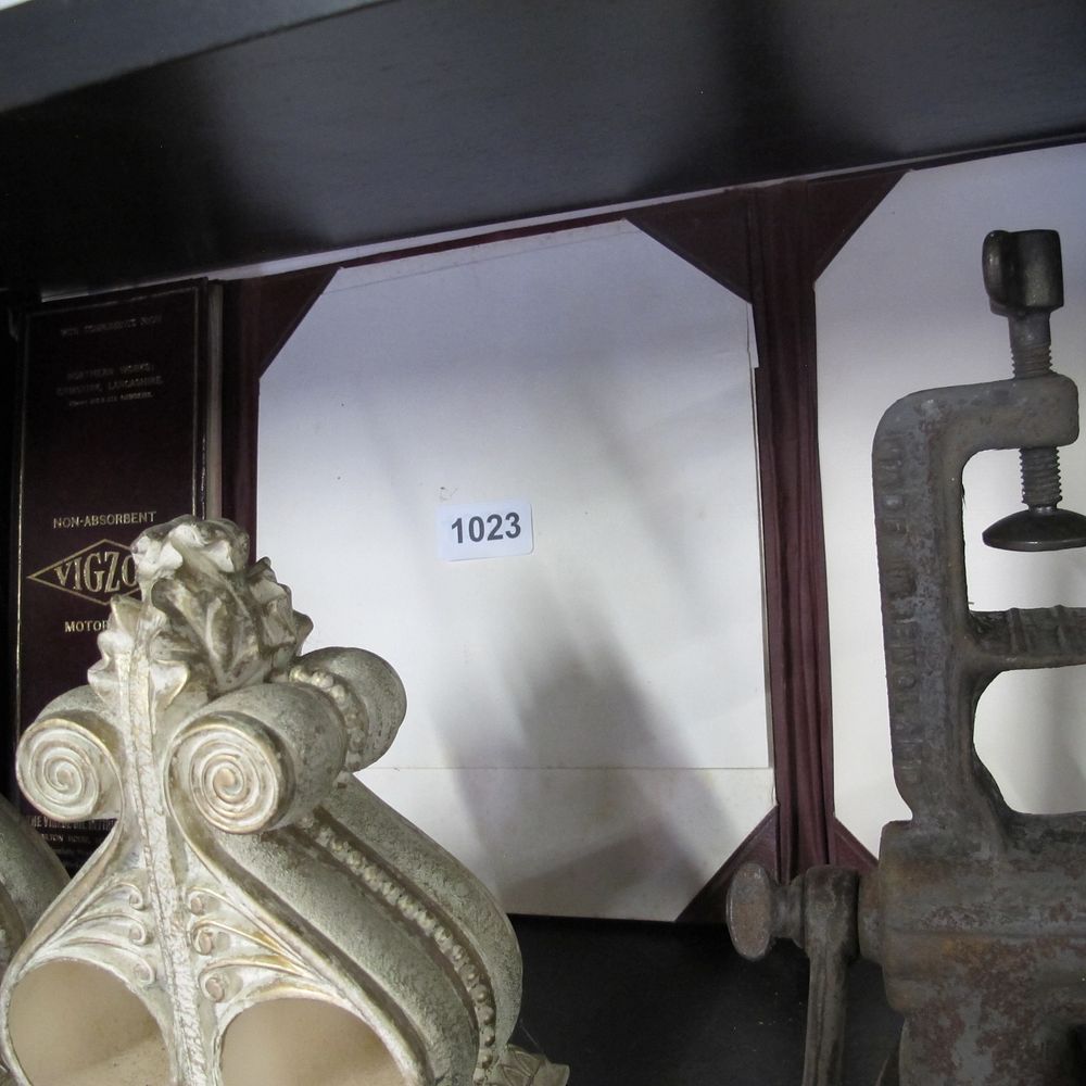 Lot 1023: Vizgo stationary 