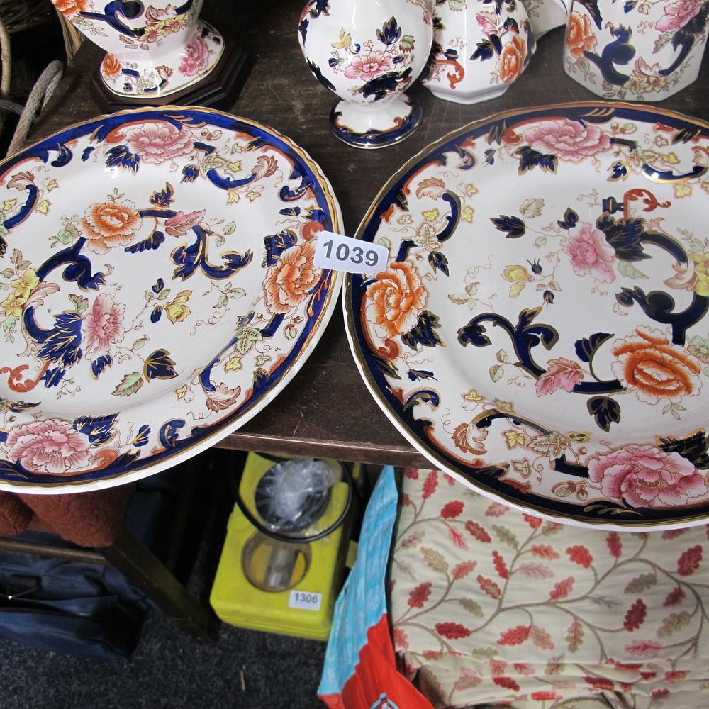 Lot 1039: Mason ware china plates ***