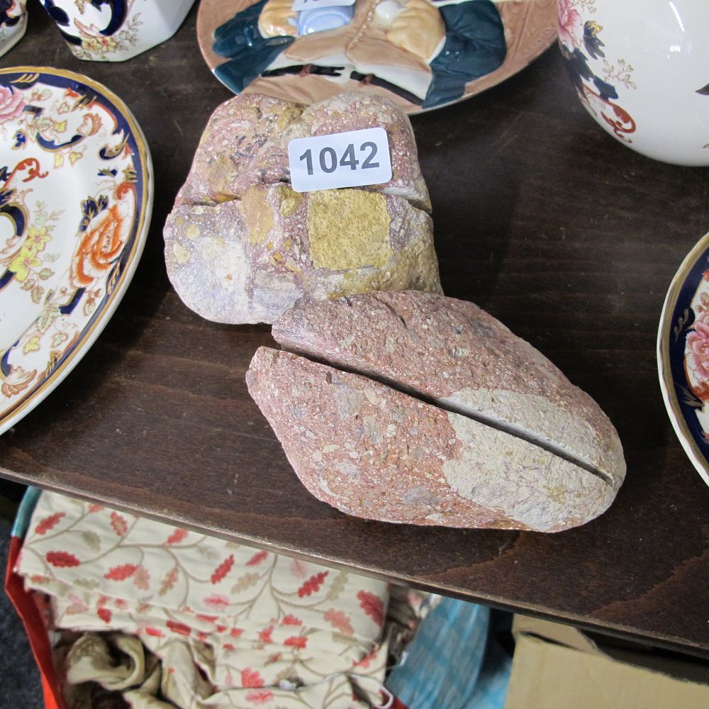 Lot 1042: paperweights