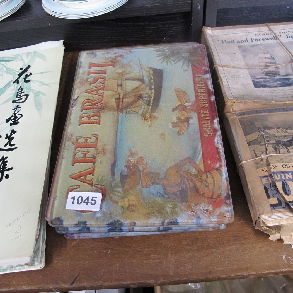 Lot 1045: Cafe motif placemats