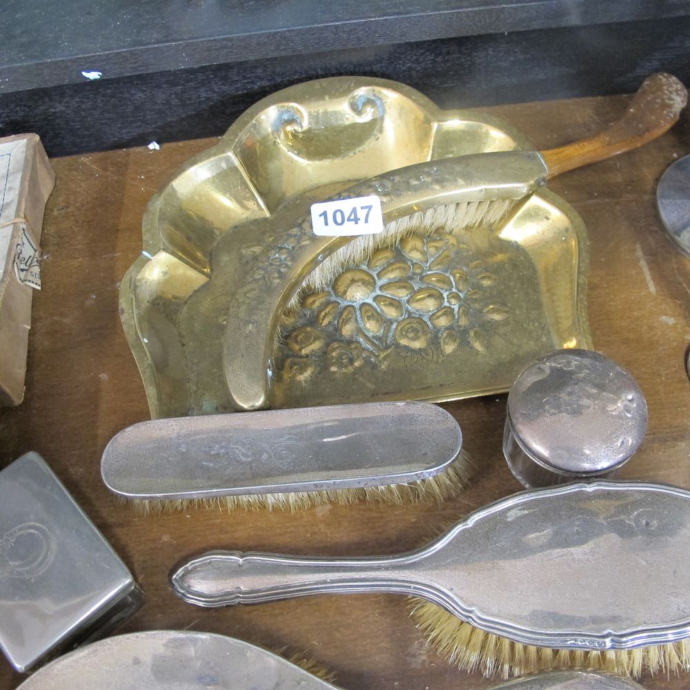 Lot 1047: Table brush and pan Antique brass