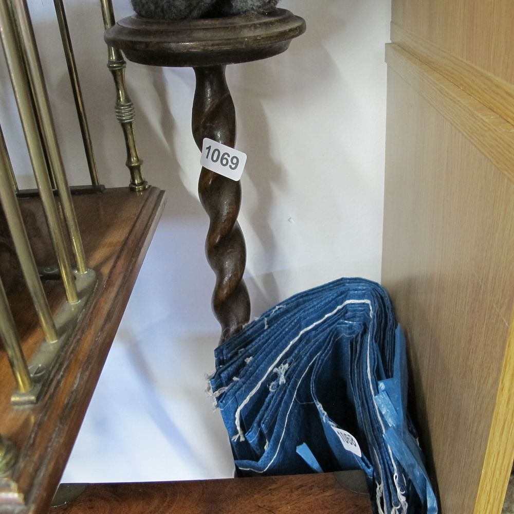 Lot 1069: Lovely turned wooden planter stand 