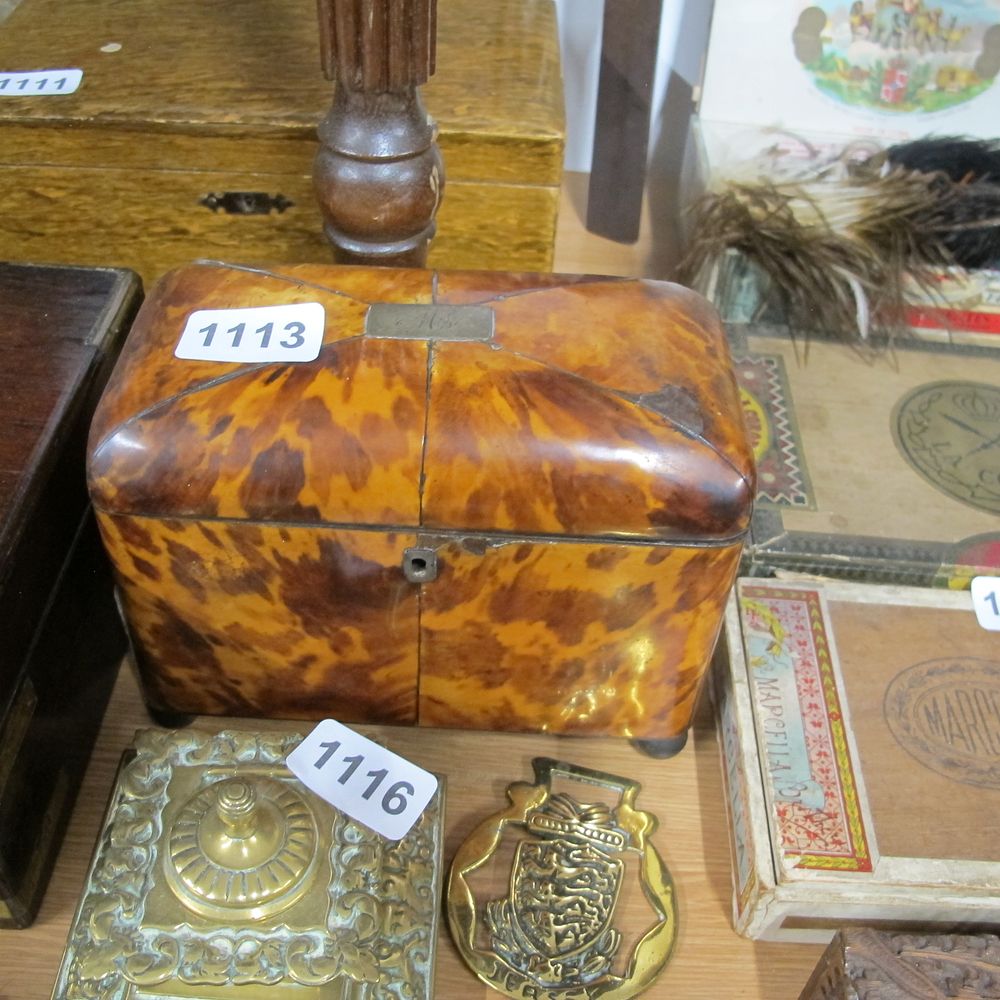 Lot 1113: Unusual antique tea caddy