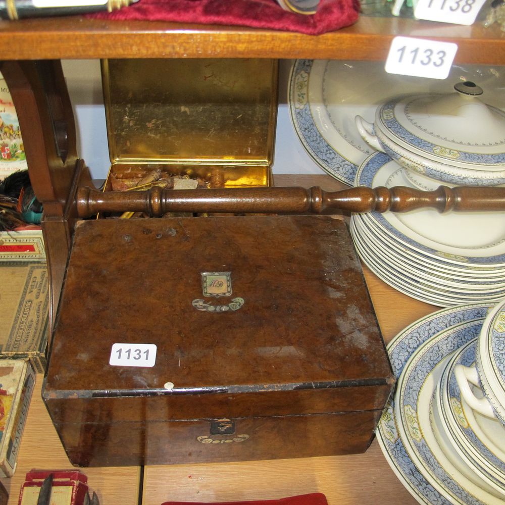 Lot 1131: Wooden and mother of pearl inlaid box