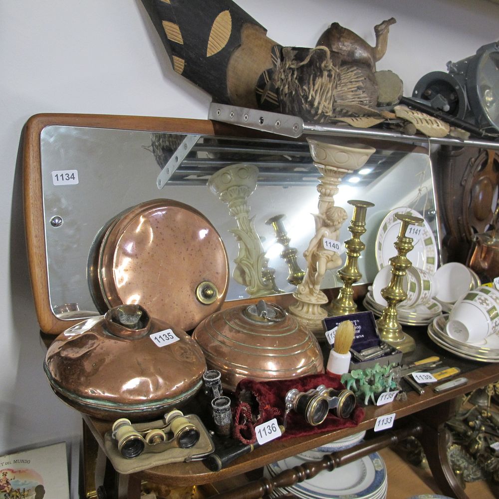 Lot 1134: Vintage mirror