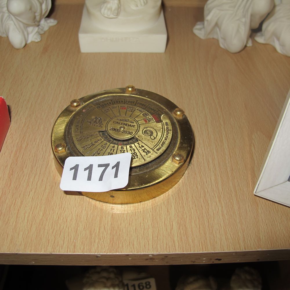 Lot 1171: 30 year calendar 2000-2030