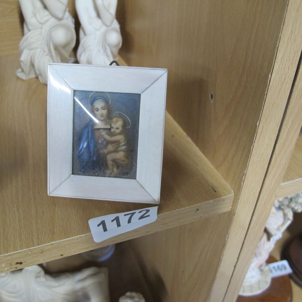 Lot 1172: Picture of Mary and Jesus