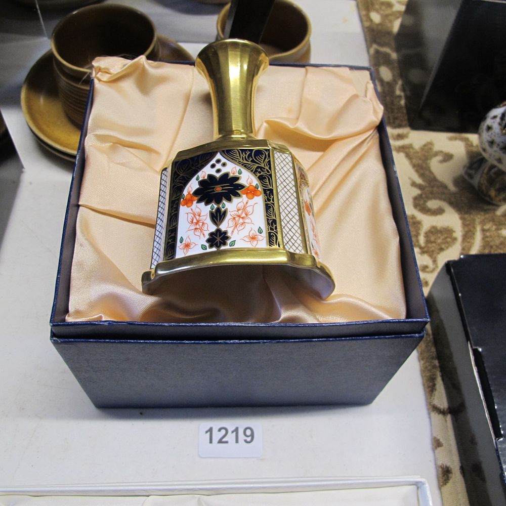 Lot 1219: Boxed Royal Crown Derby hand bell