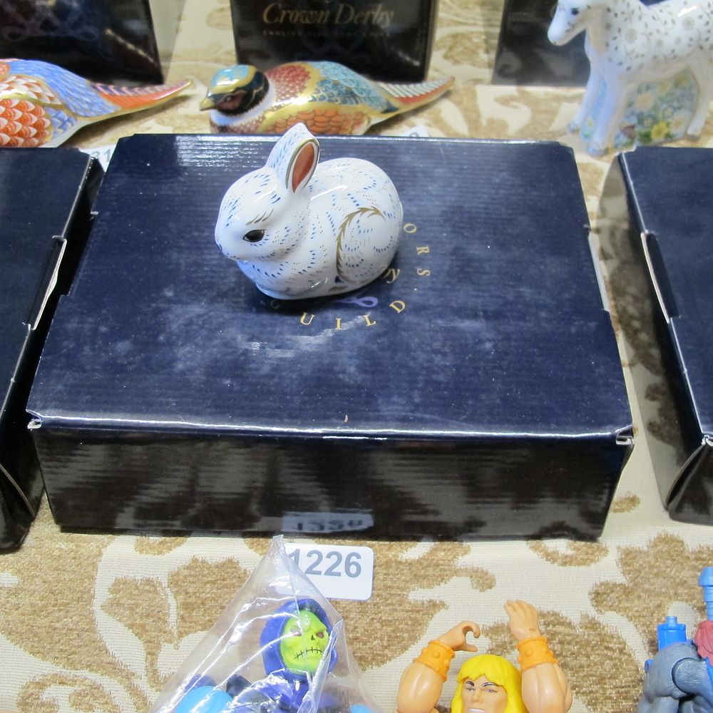 Lot 1226: Boxed Crown Derby guild collection Bunny