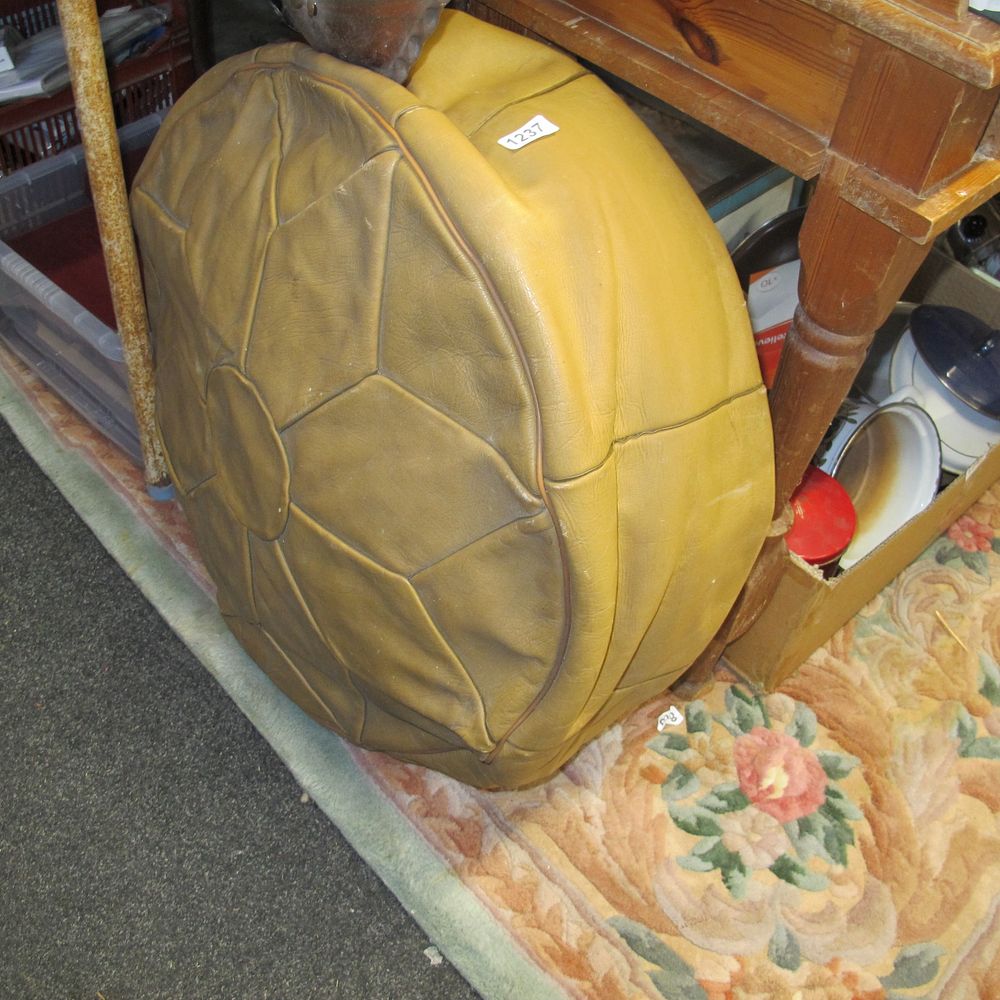 Lot 1237: Leather pouffe