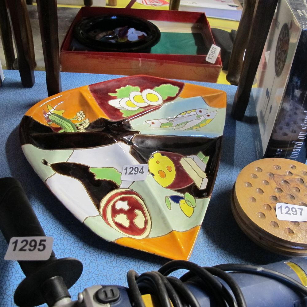 Lot 1294: *Unusual plate
