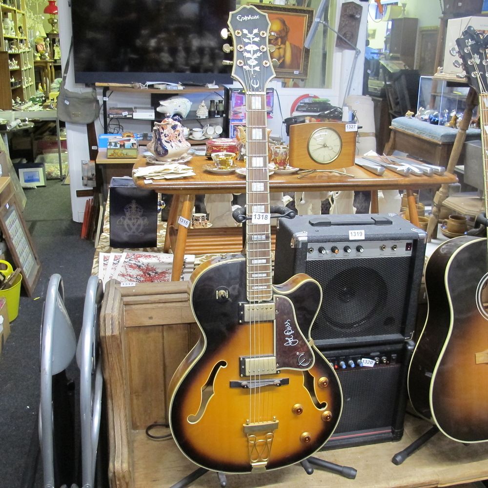 Lot 1318: Epiphone Emperor 11 VS 6 string Electric guitar