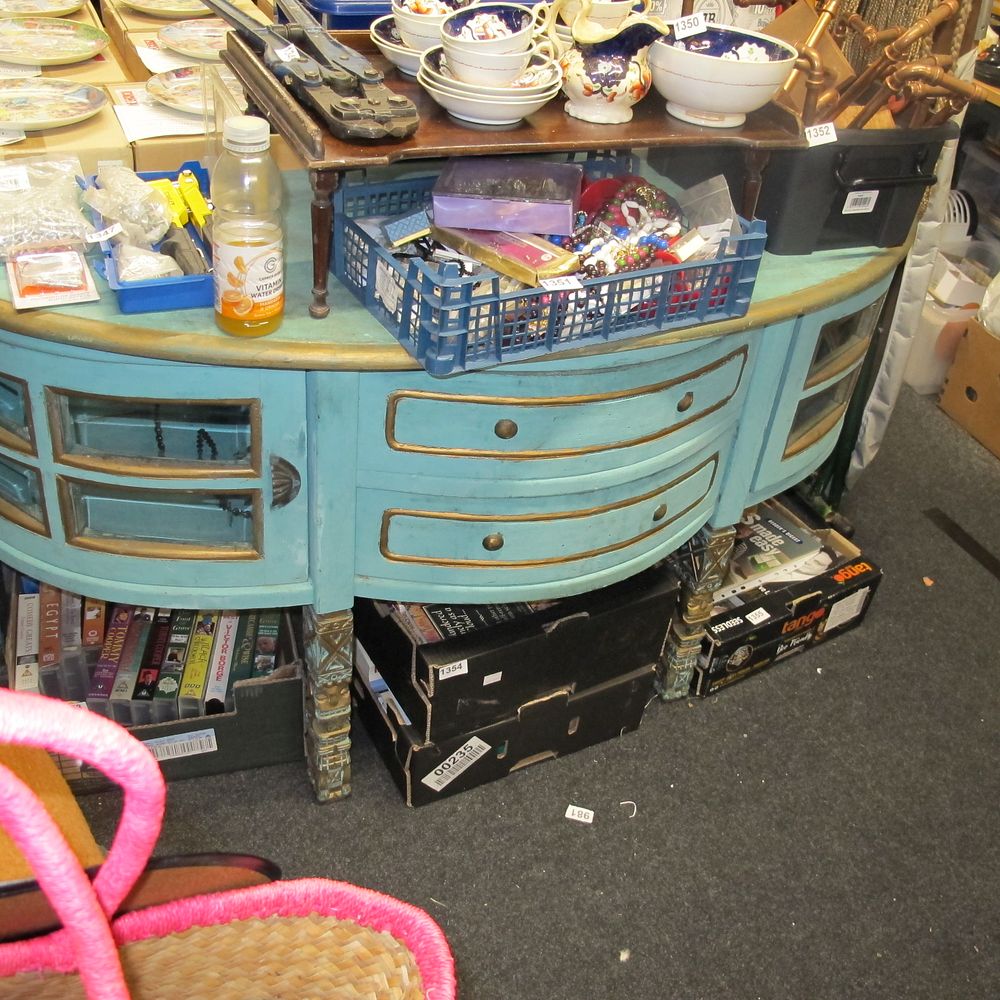 Lot 1348: Painted dressing table