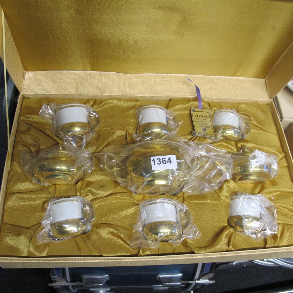 Lot 1364: Boxed coffee set