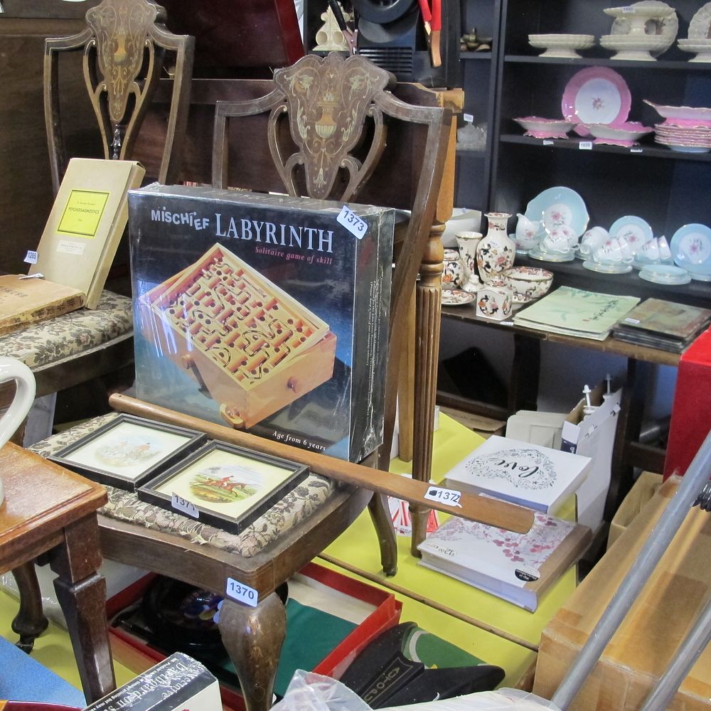 Lot 1370: Antique chair