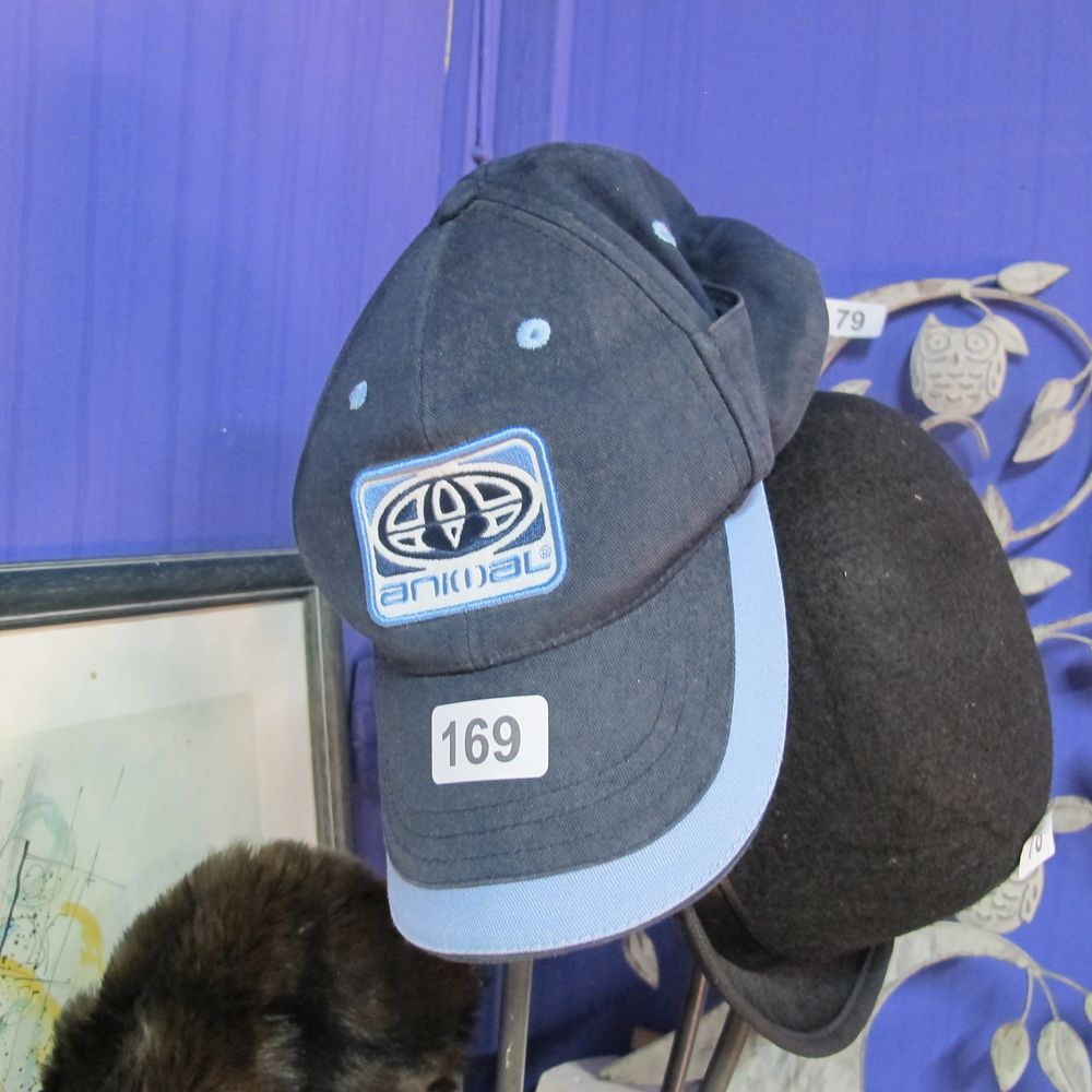 Lot 169: designer 'Animal' base ball cap