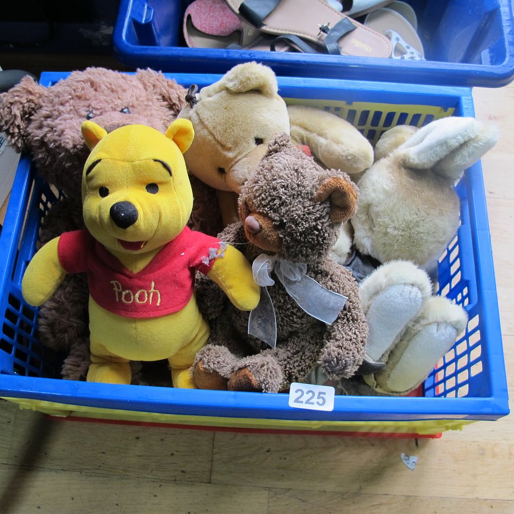 Lot 225: a tub of cuddly toys