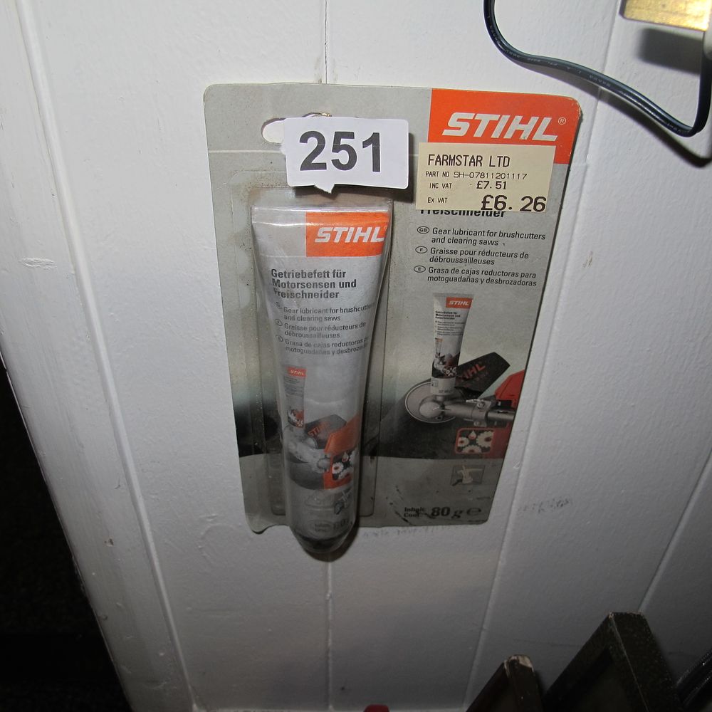 Lot 251: stihl lube