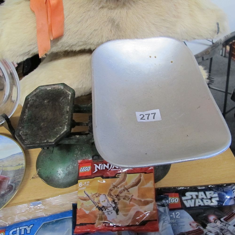 Lot 277: vintage weigh scales