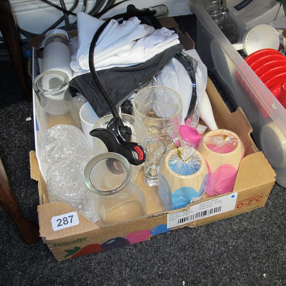Lot 287: Box of misc