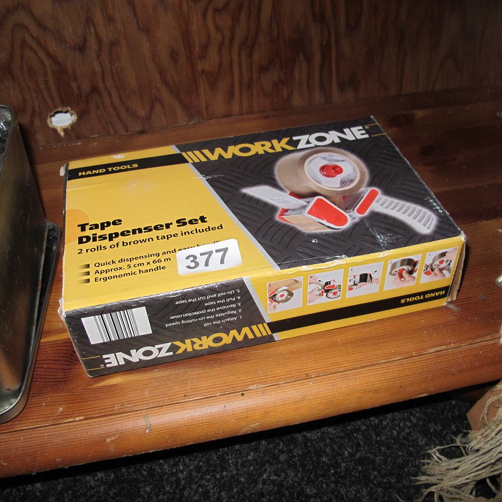 Lot 377: boxed heavy duty tape dispenser