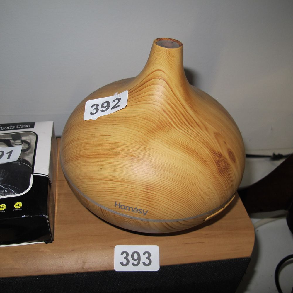Lot 392: wooden air purifier 
