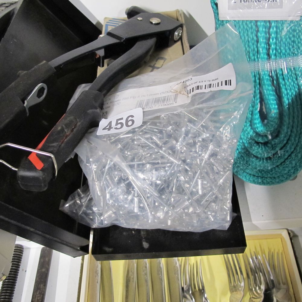 Lot 456: rivet gun and qty of rivets