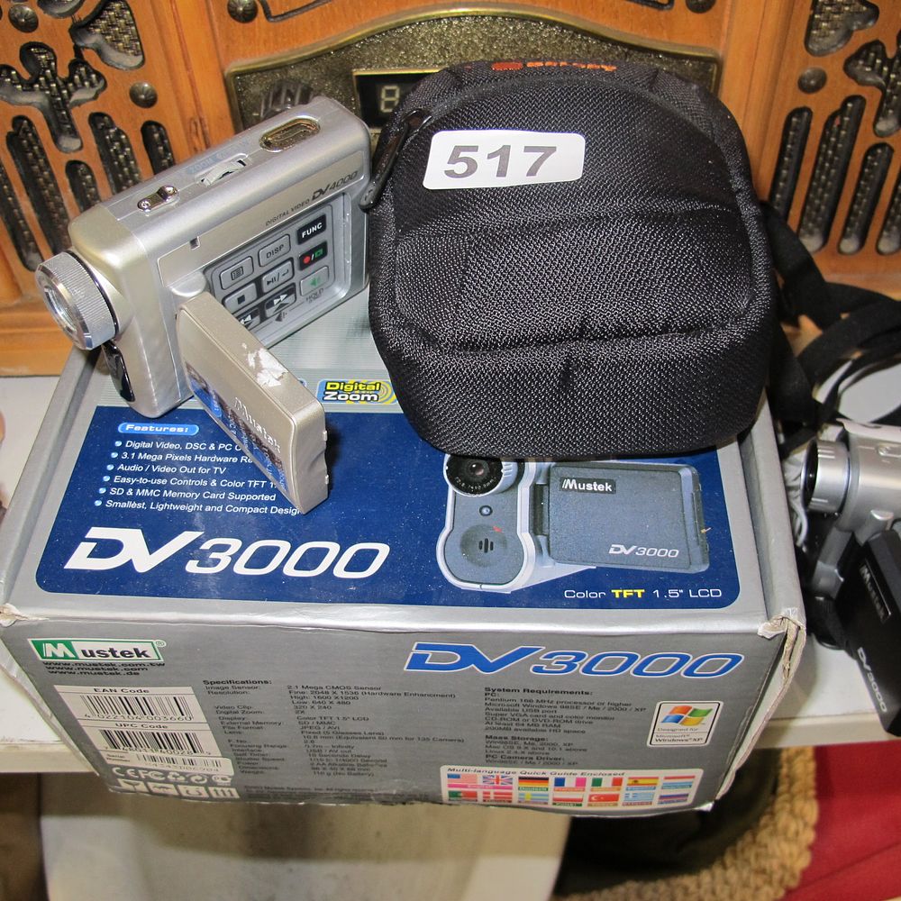 Lot 517: Mustek camcorder