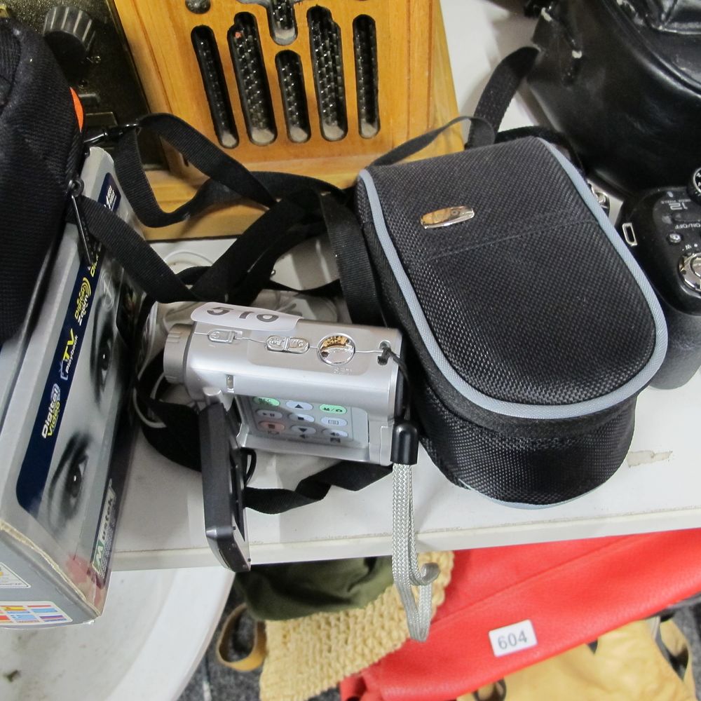 Lot 518: Camcorder with case