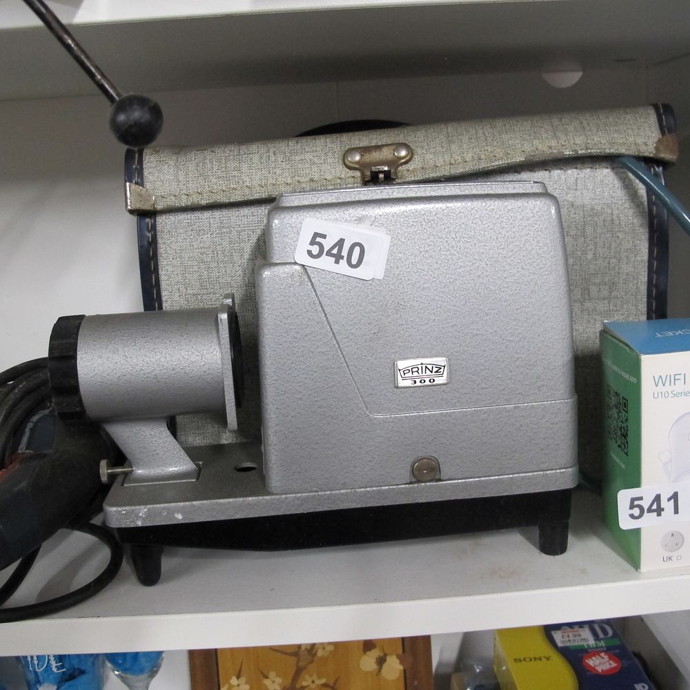 Lot 540: Prinz 300 slide projector