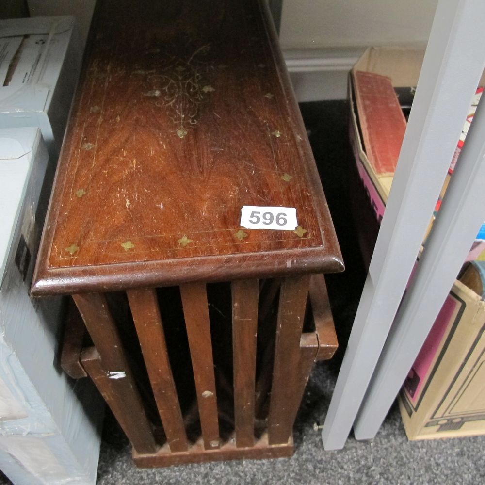 Lot 596: Magazine rack