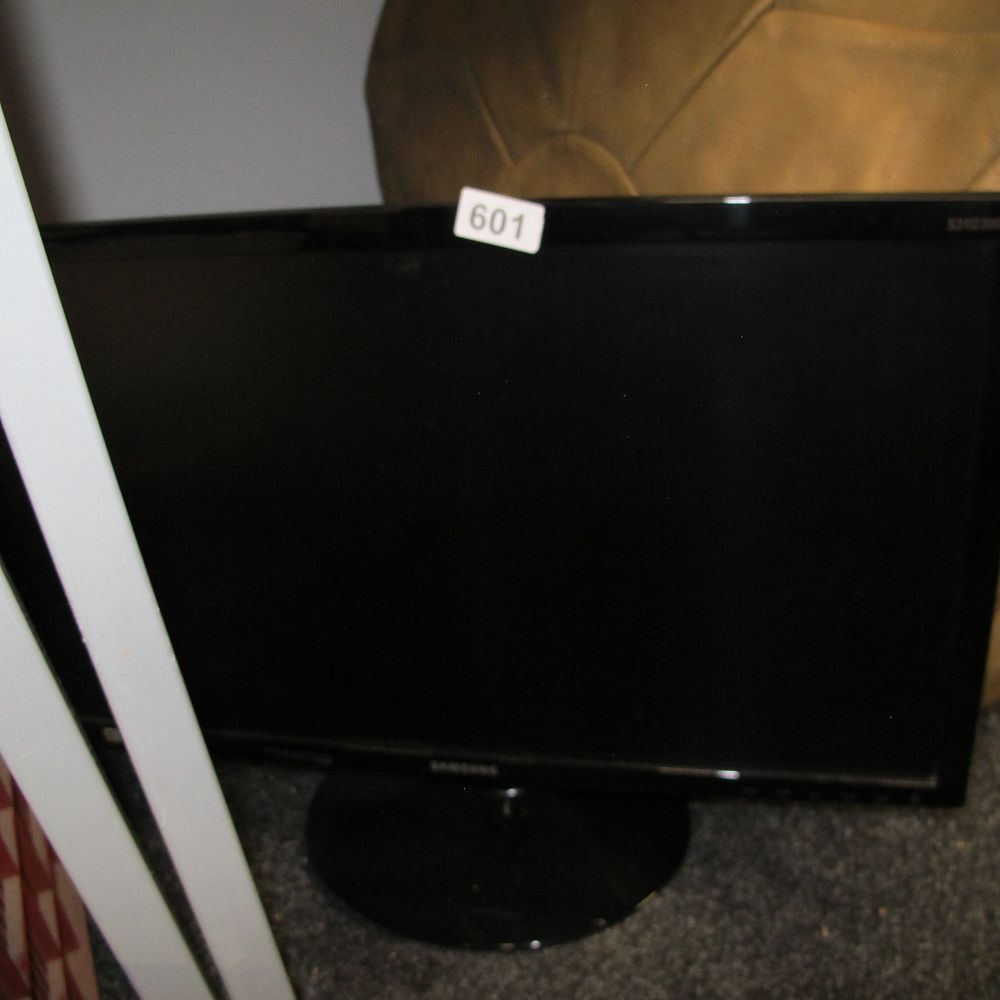 Lot 601: Samsung TV