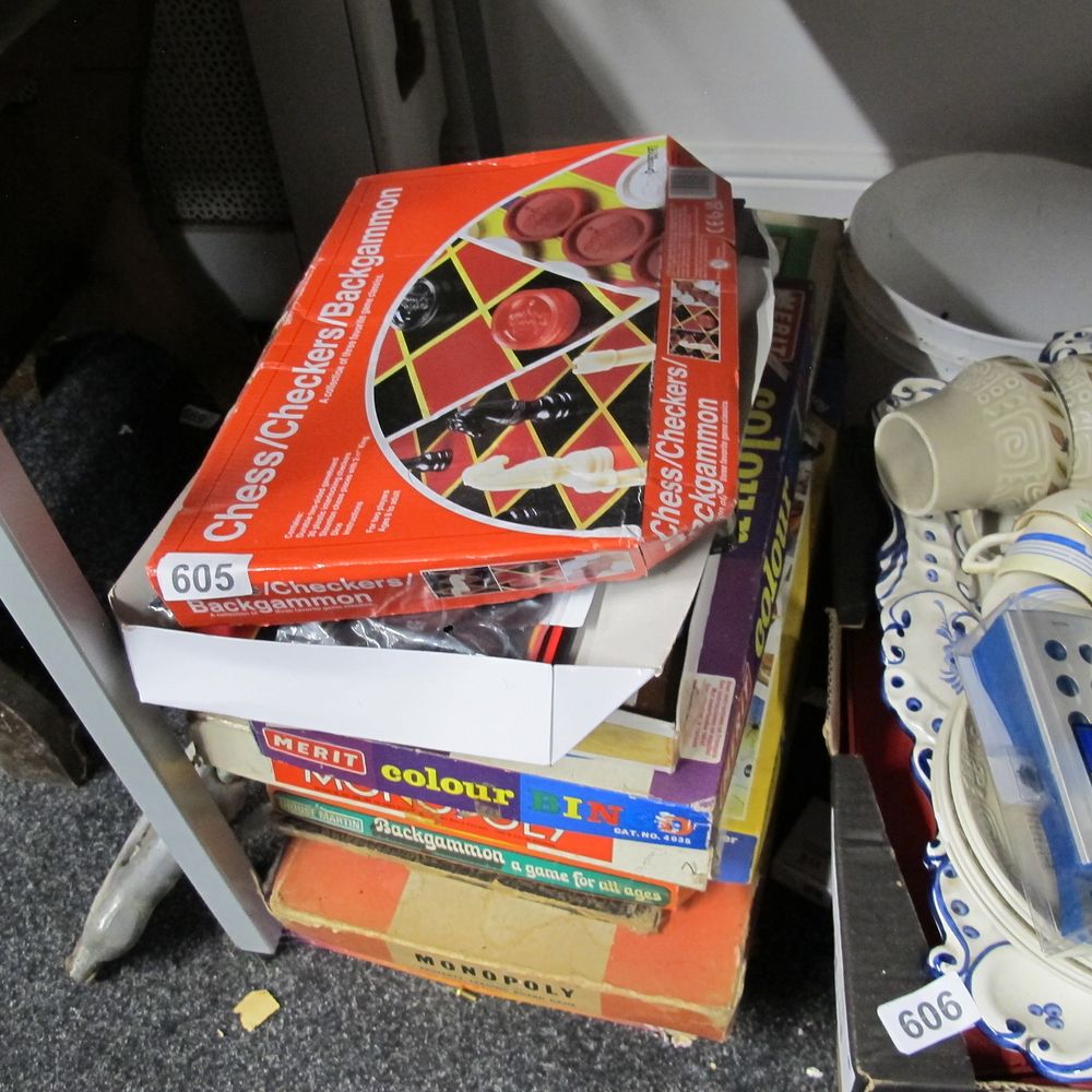 Lot 605: Qty of games