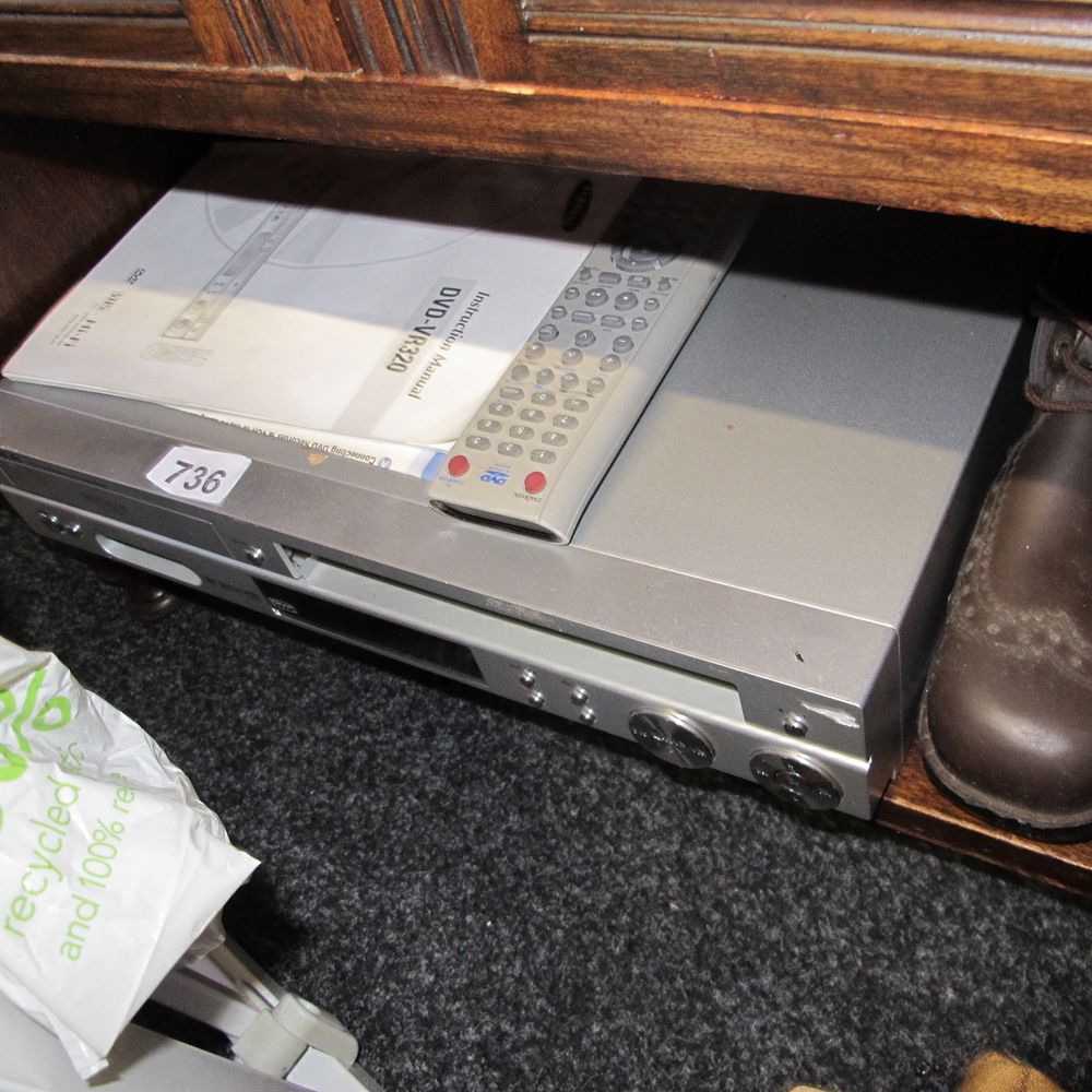 Lot 736: DVD player