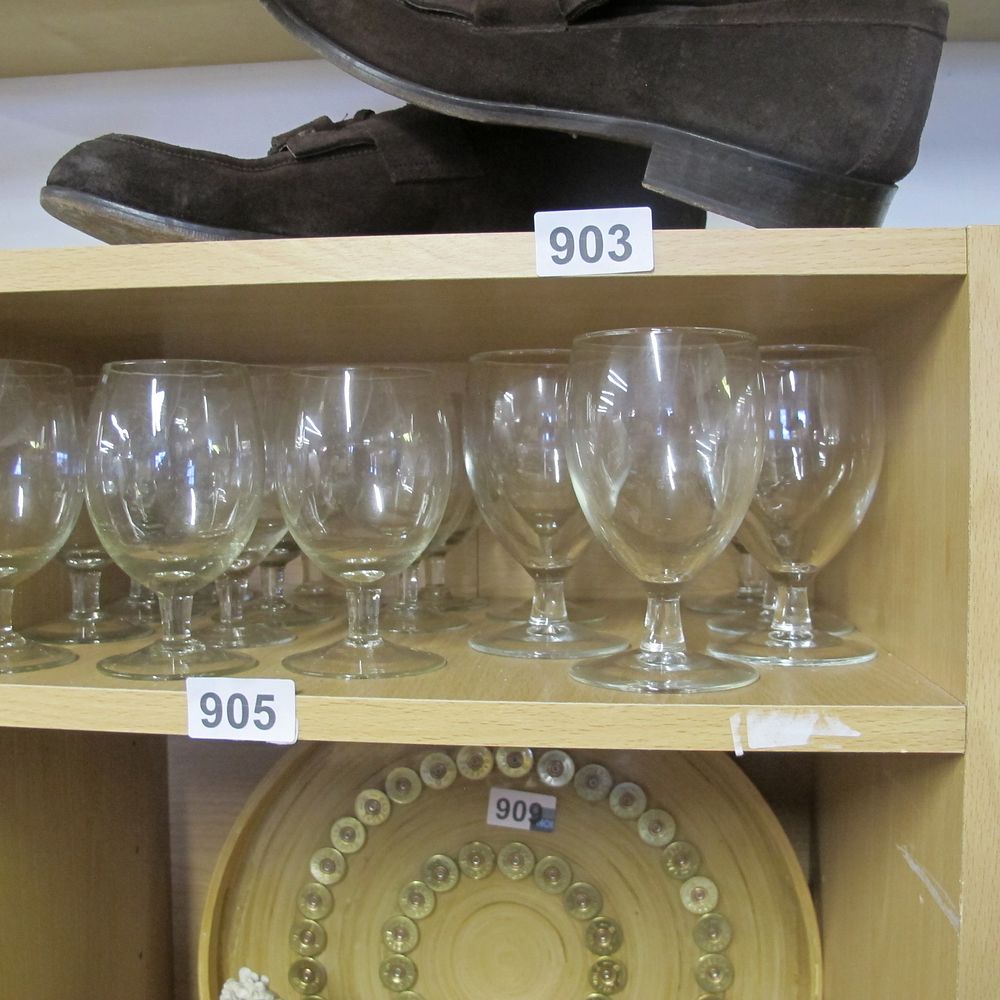 Lot 905: Shelf of glasses