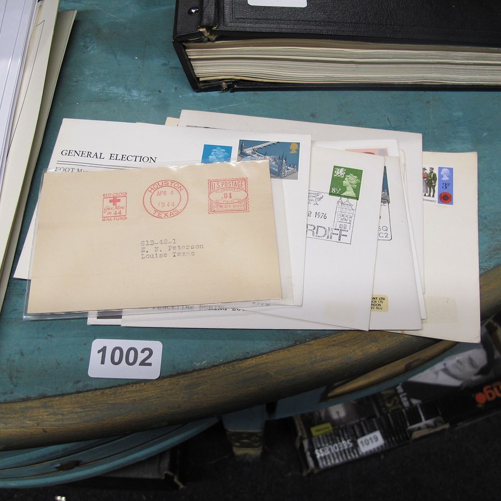 Lot 1002: stamps